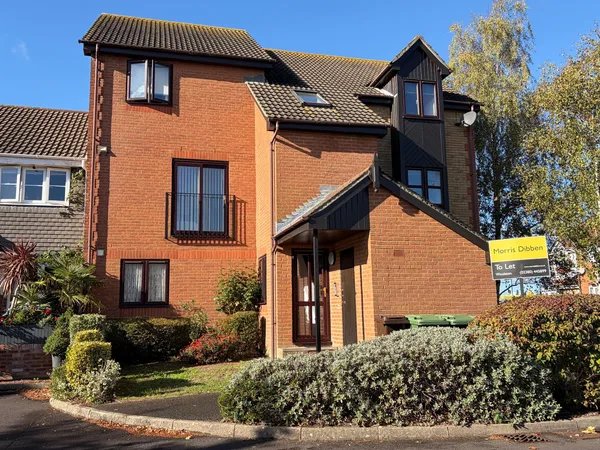 Dundonald Close, Waterside Park, Wool...