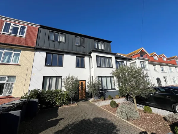 Eugene Road, Preston - Available NOW!