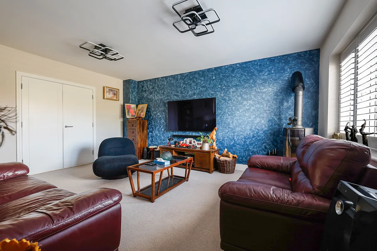 Drewell Close, Horley, Surrey, RH6