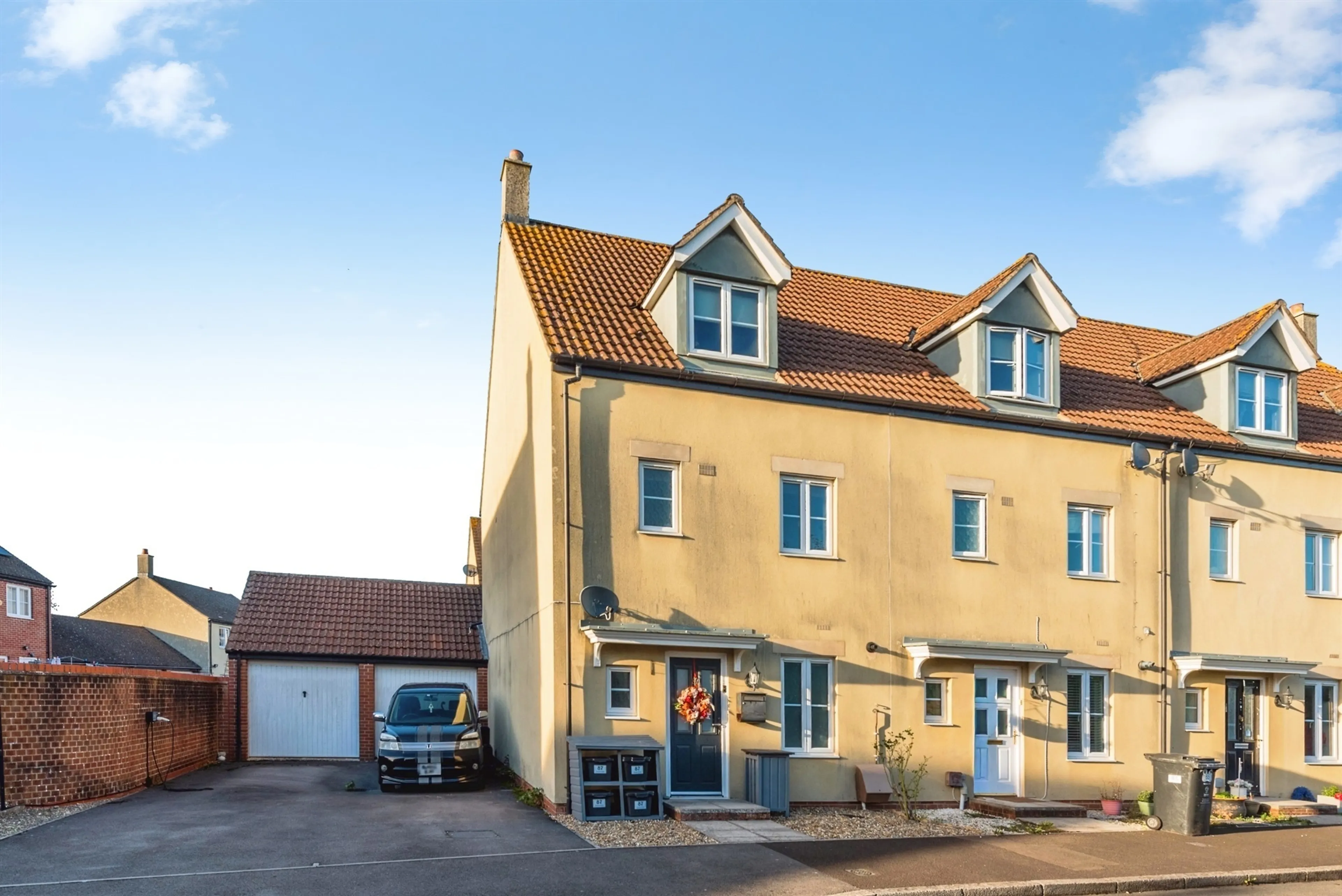 Property photo 0