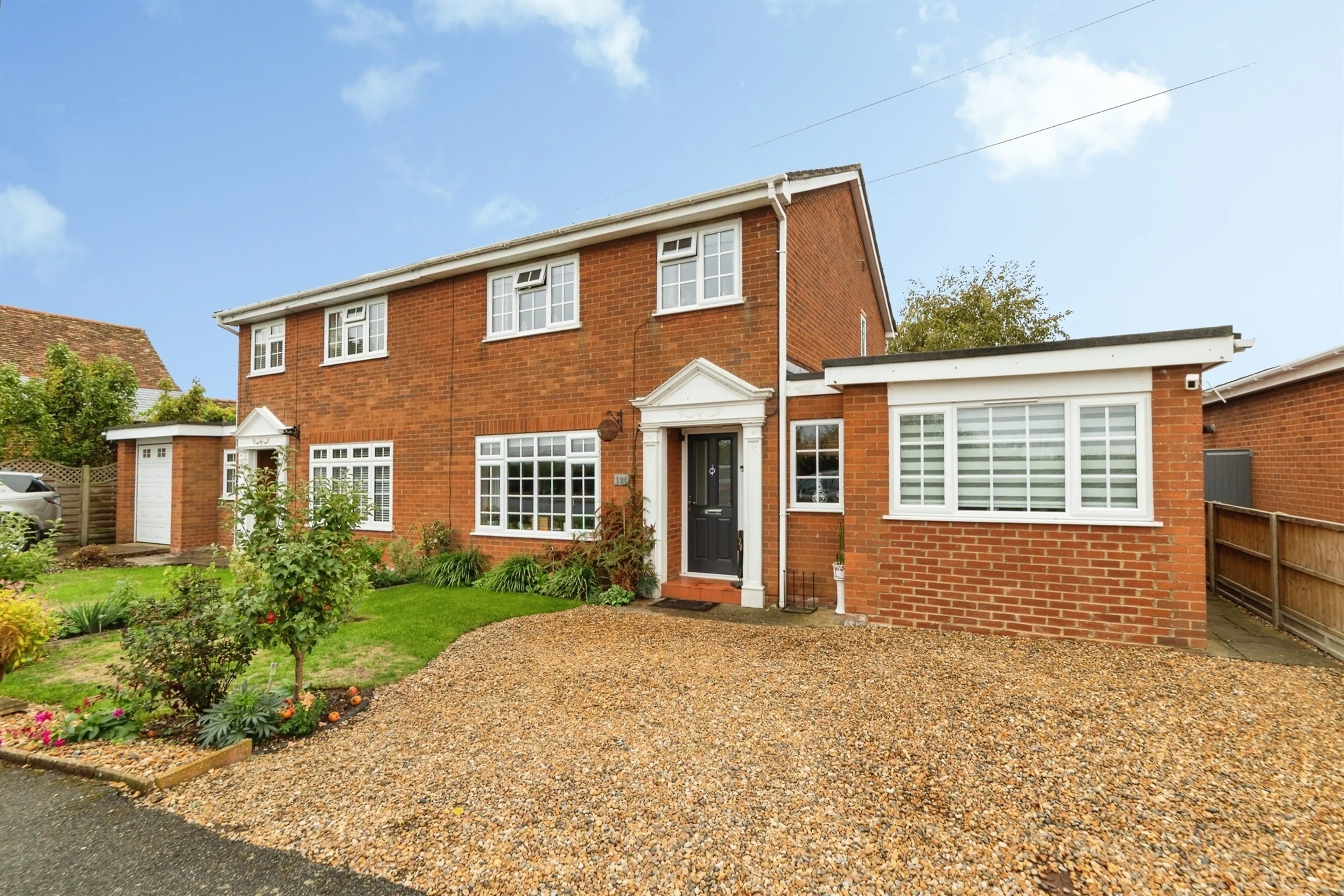 Property photo 0