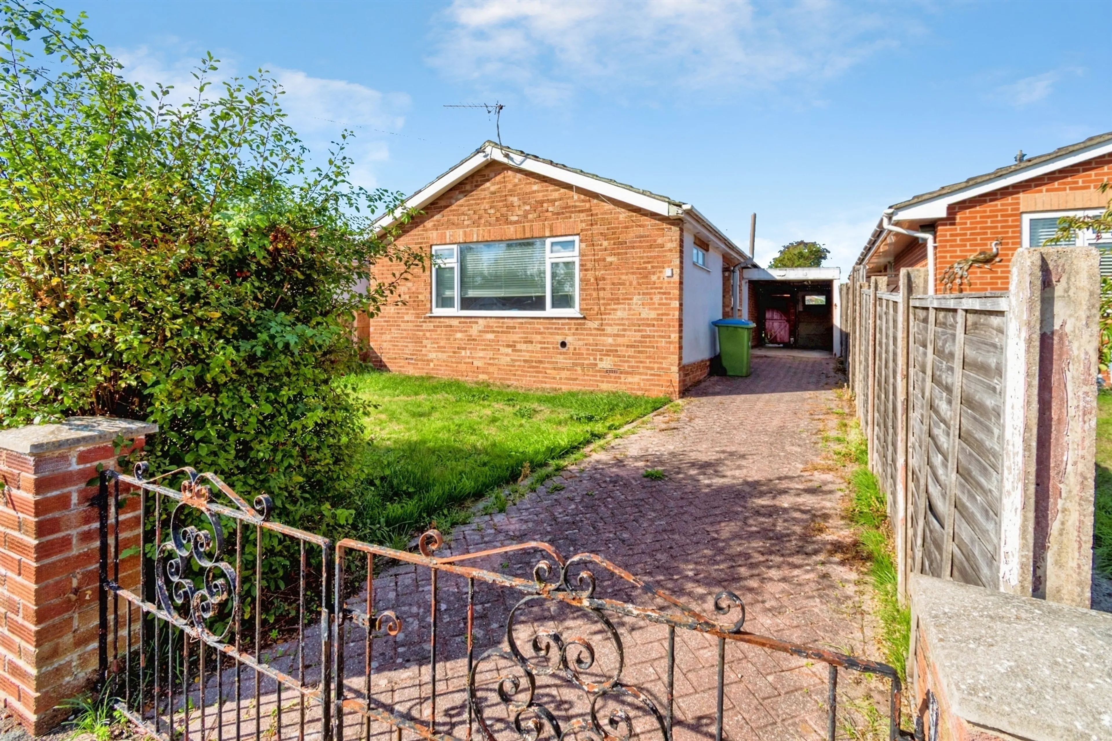 Property at Greenlea Crescent, Southampton