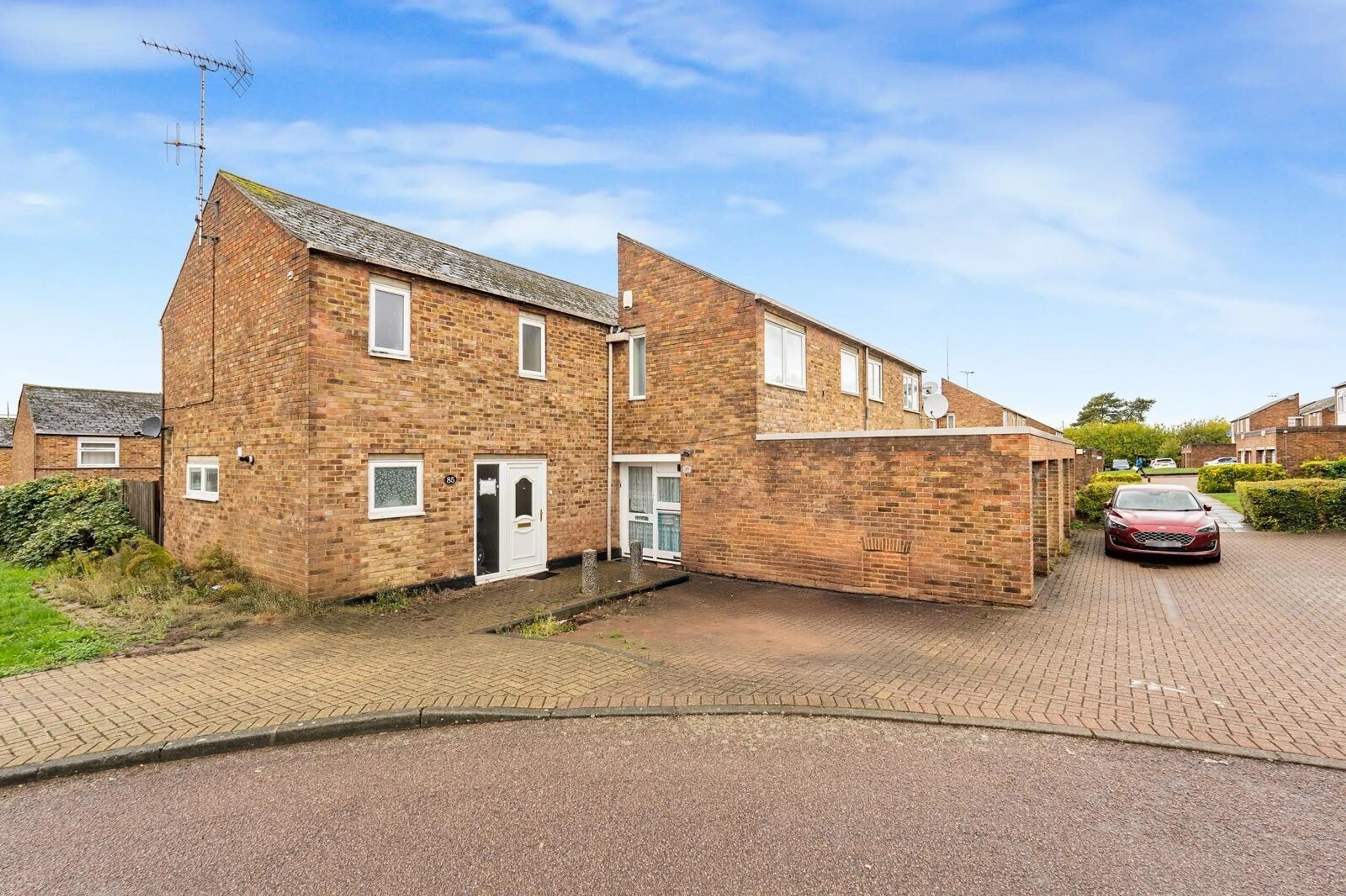 Property at Brockles Mead, HARLOW