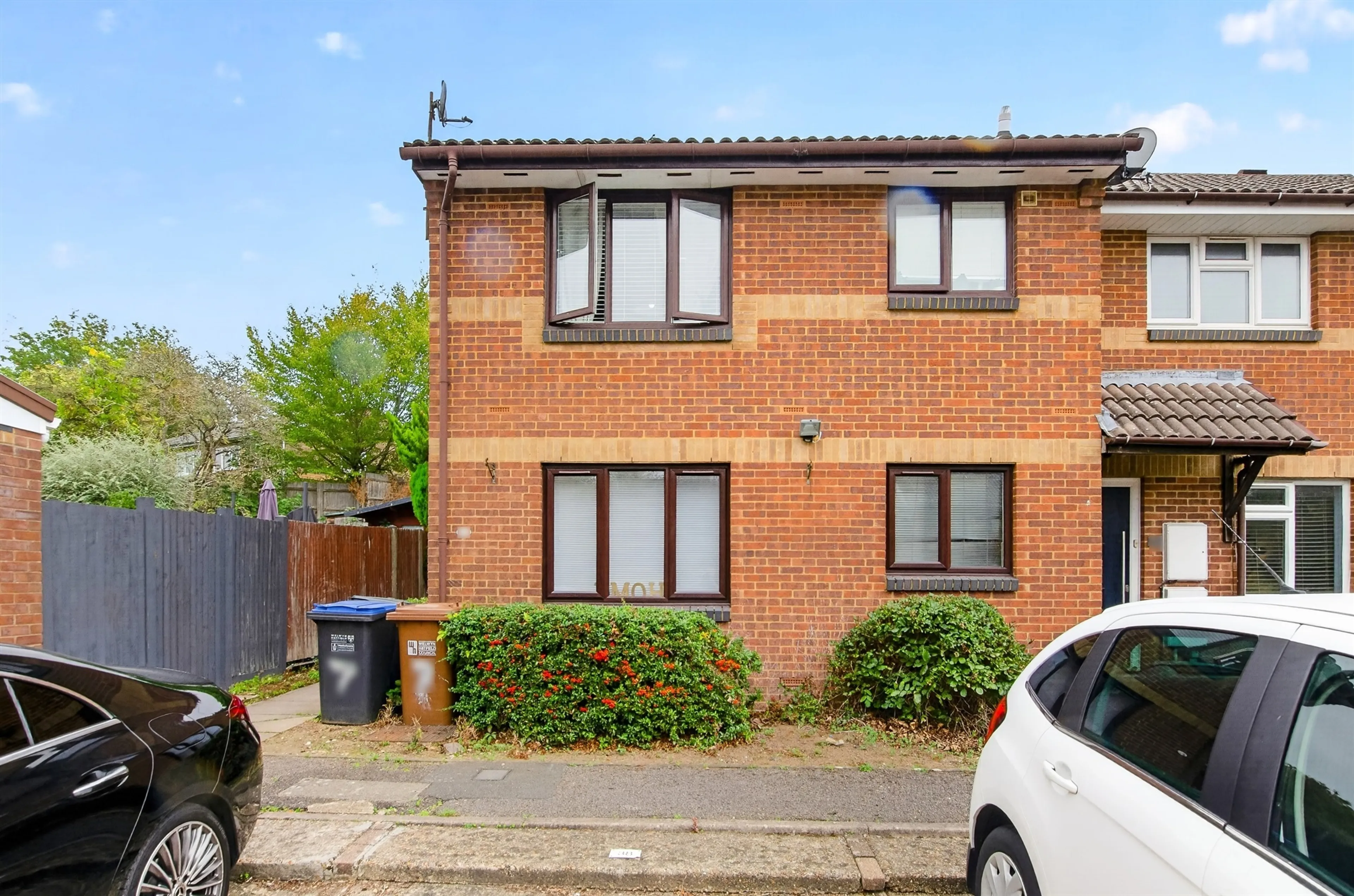 Property photo 0