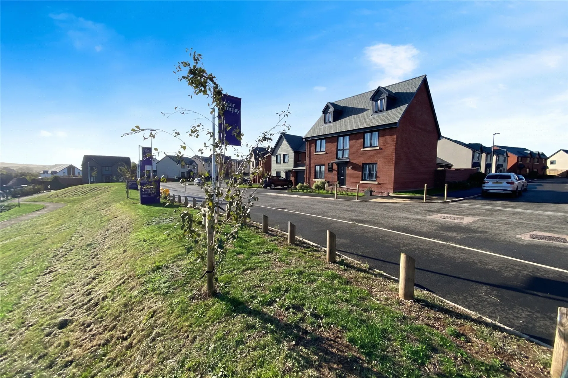 Property photo top 0