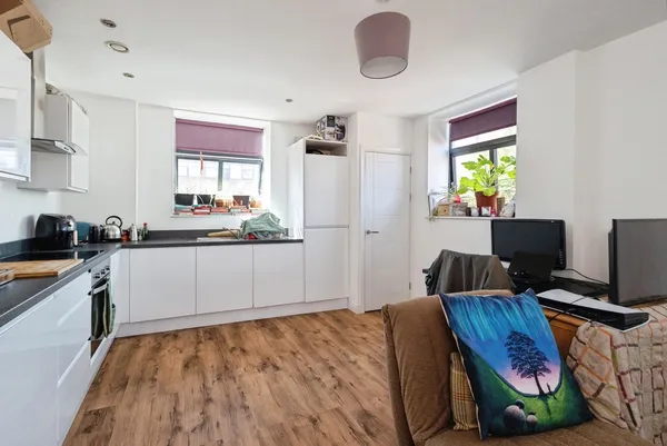 Dorchester Apartments SK1