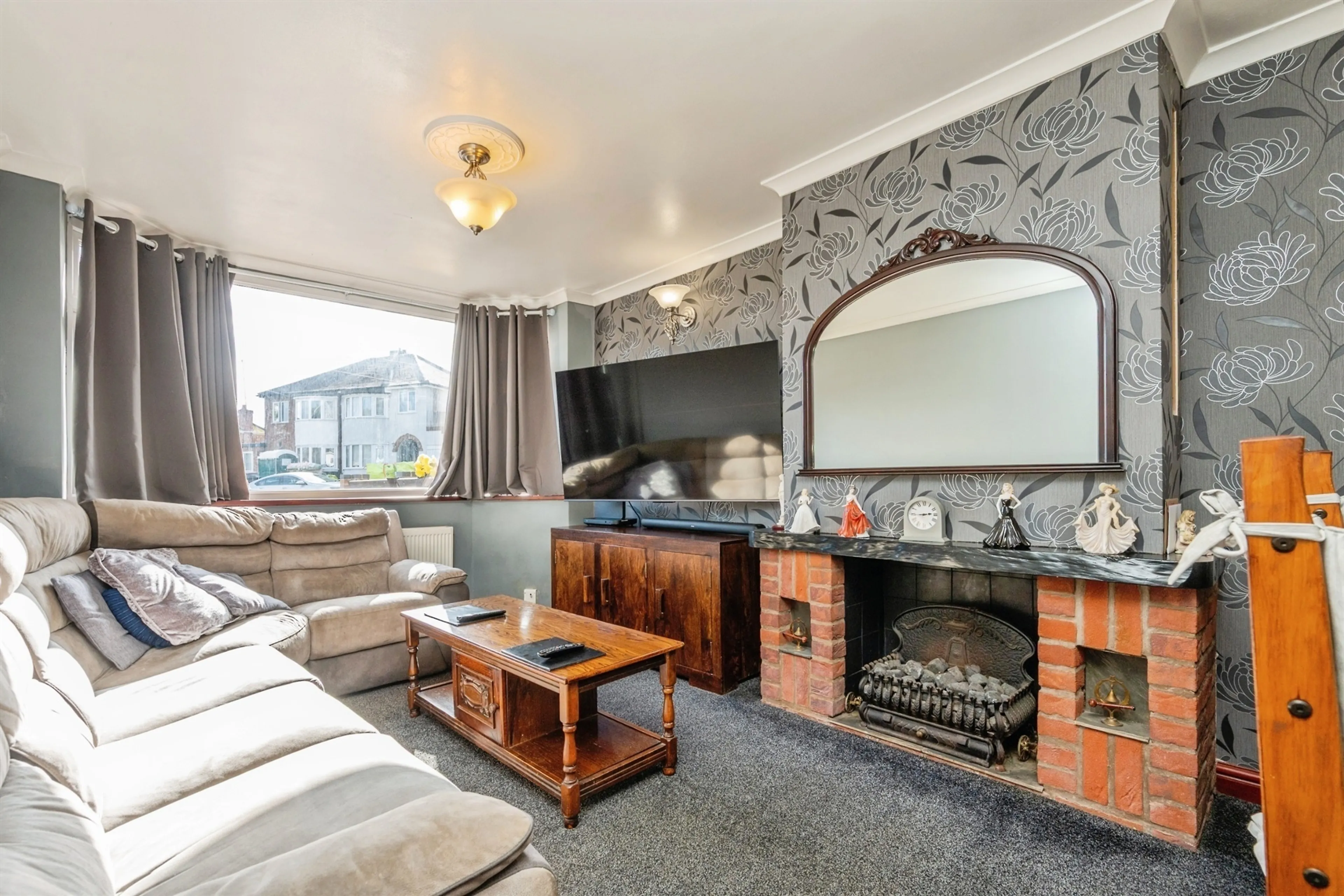 Property at Walkwood Crescent, Redditch