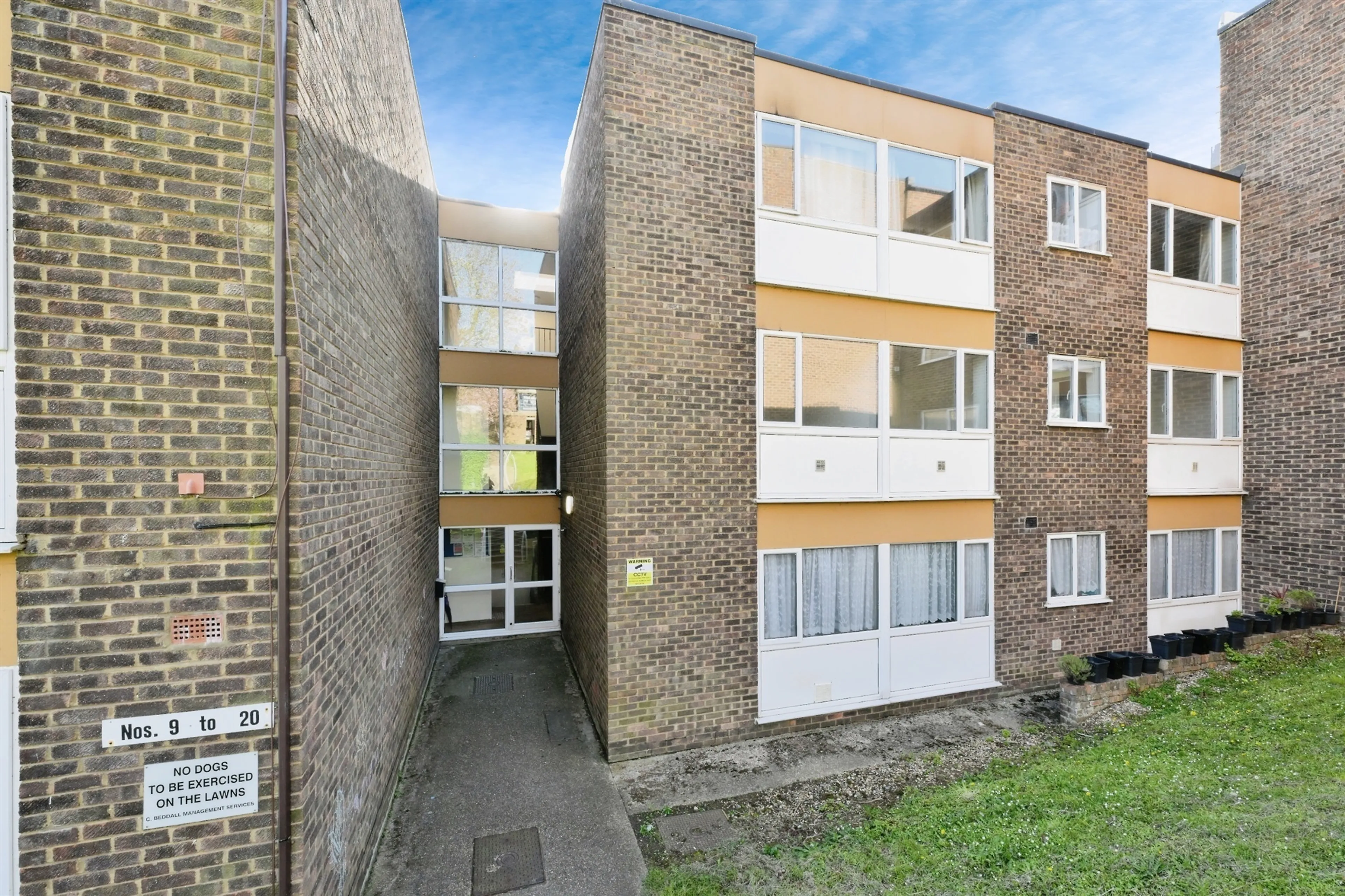 Property at Hillside, HODDESDON