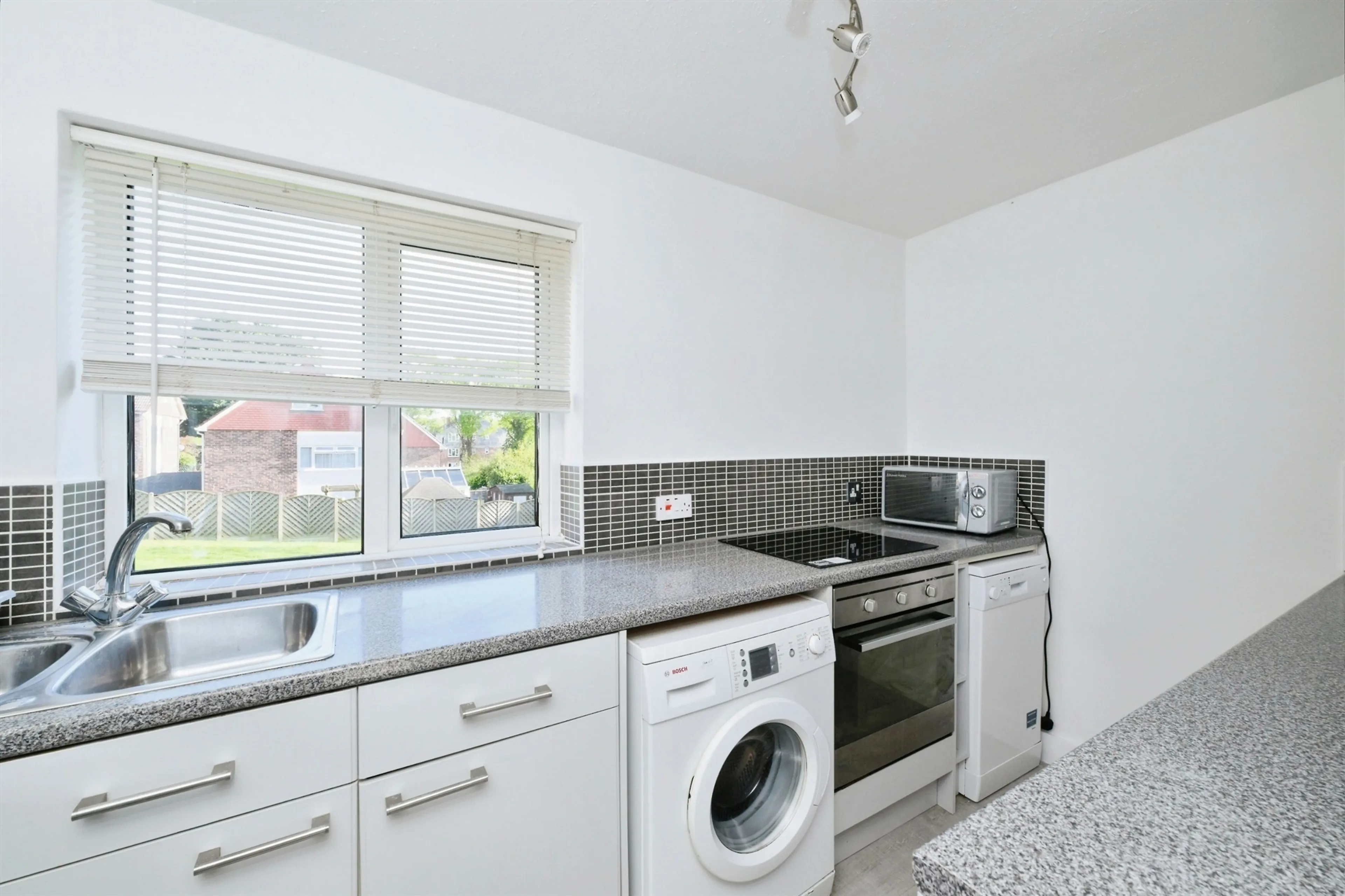 Property at Hillside, HODDESDON