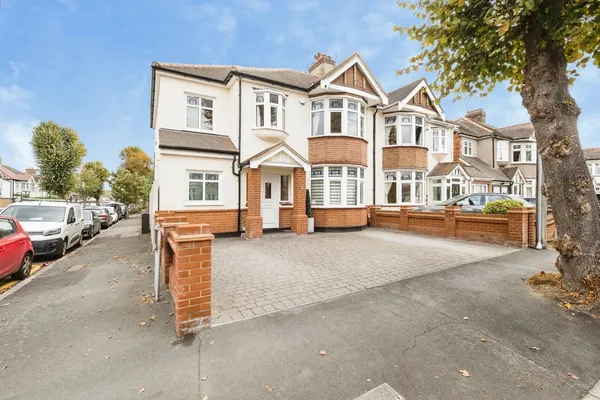 Keswick Avenue, Hornchurch, Essex, RM11