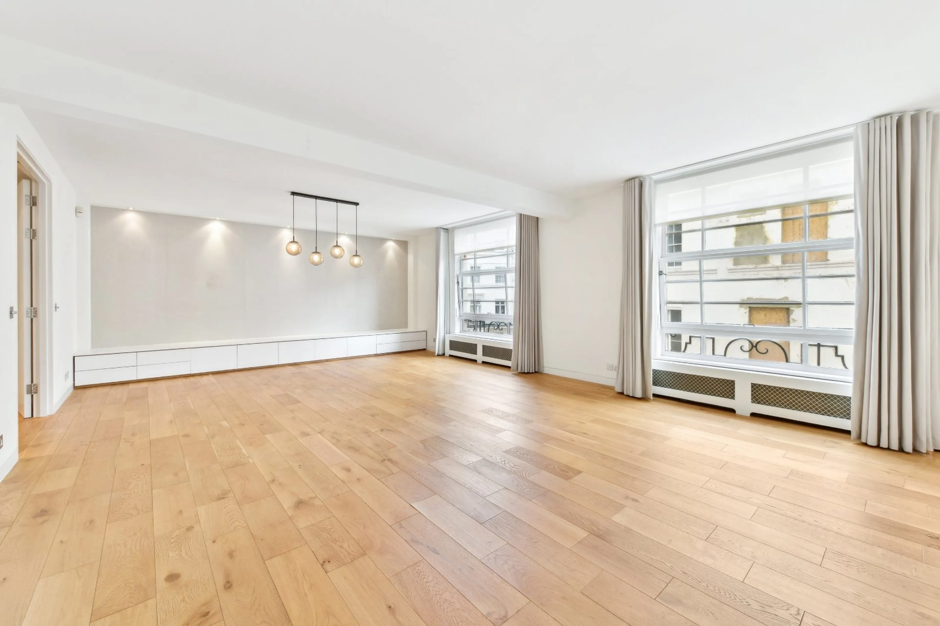 Property at Belgravia House, Halkin Place, London, SW1X