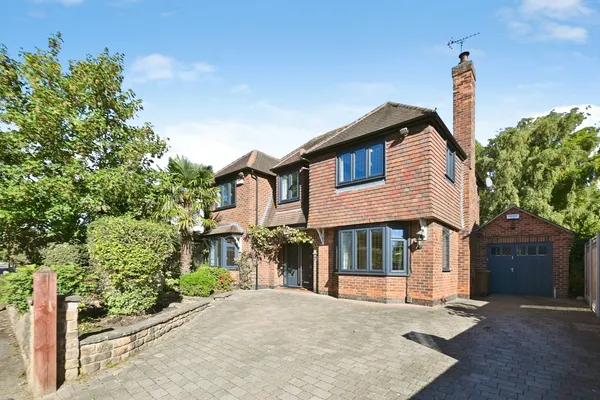 Wollaton Vale, Wollaton, Nottingham, NG8