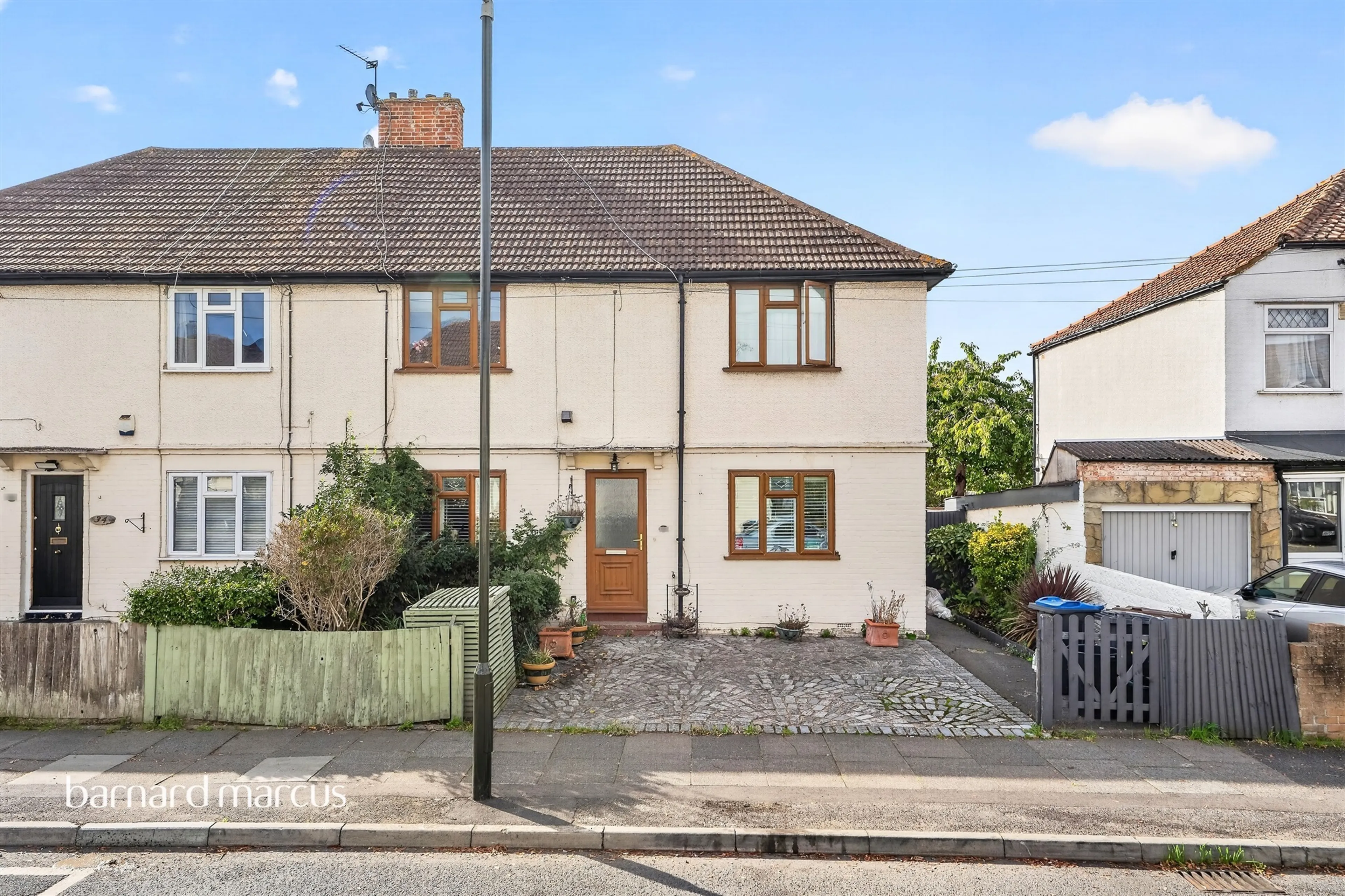 Property at Woodstock Way, Mitcham
