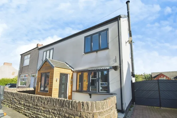 Manor Road, Derbyshire, S43