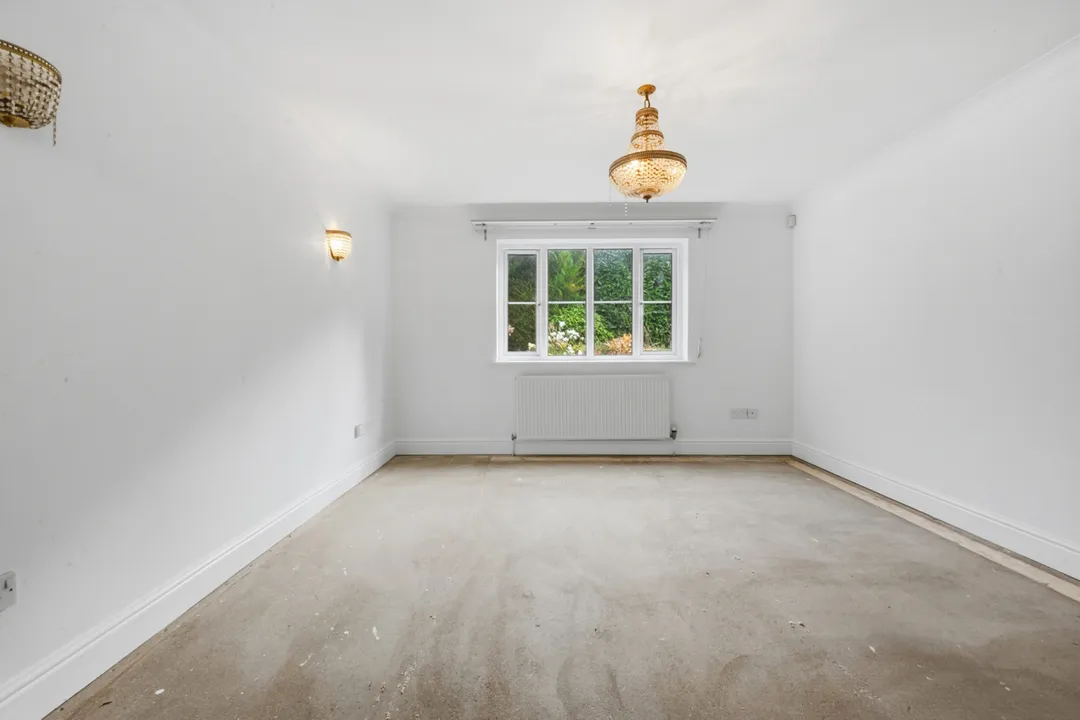 https://mr0.homeflow-assets.co.uk/files/photo/image/48628/2255/_x_/eb1a225a87ac7cb1890f95ced517d0ca.jpg