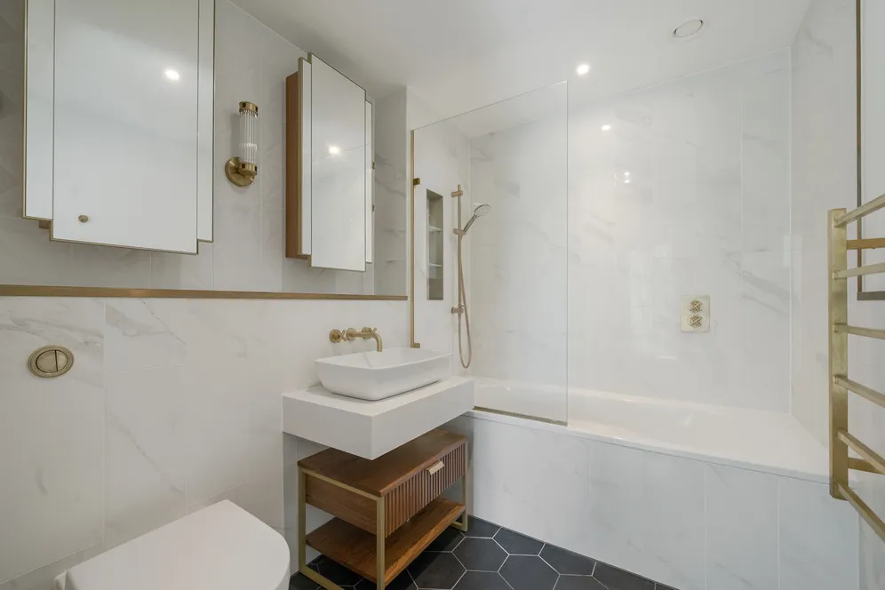 Lockgate Road, London, SW6 photo 6