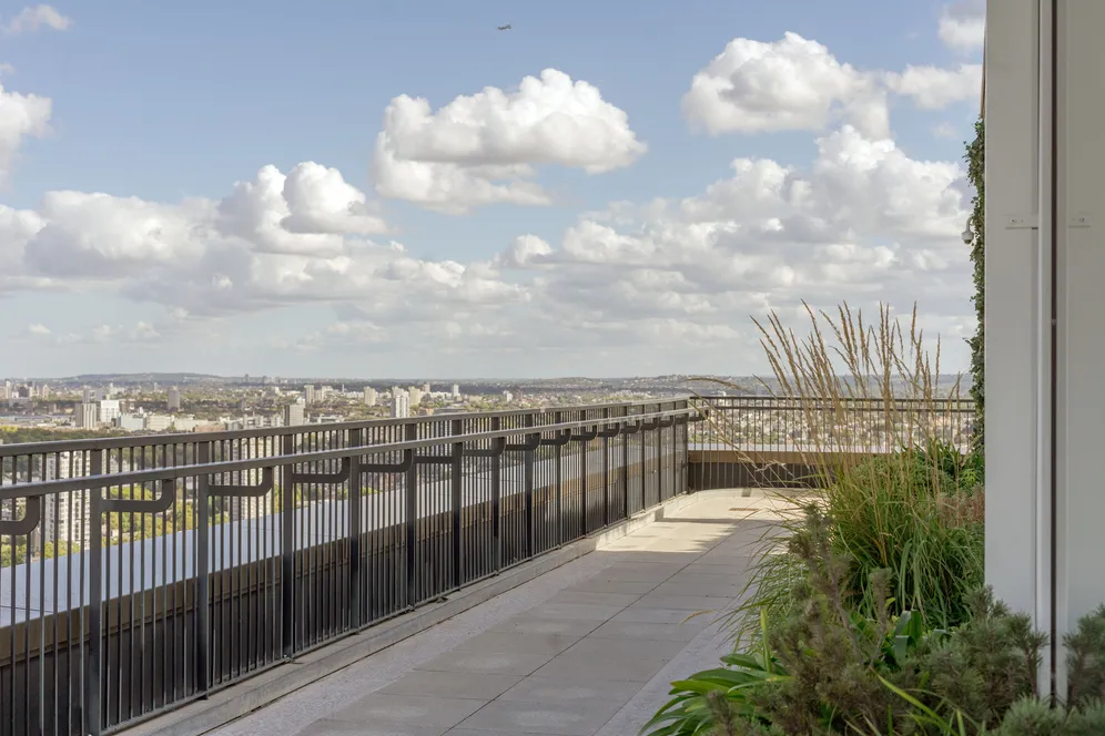 Lockgate Road, London, SW6 photo 9