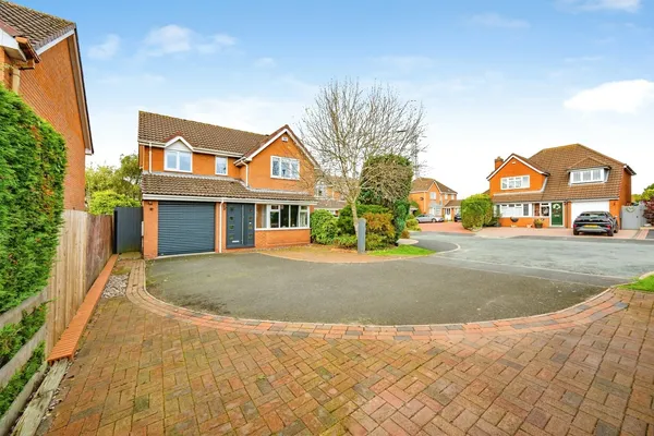 Bleak House Drive, Burntwood, Staffor...