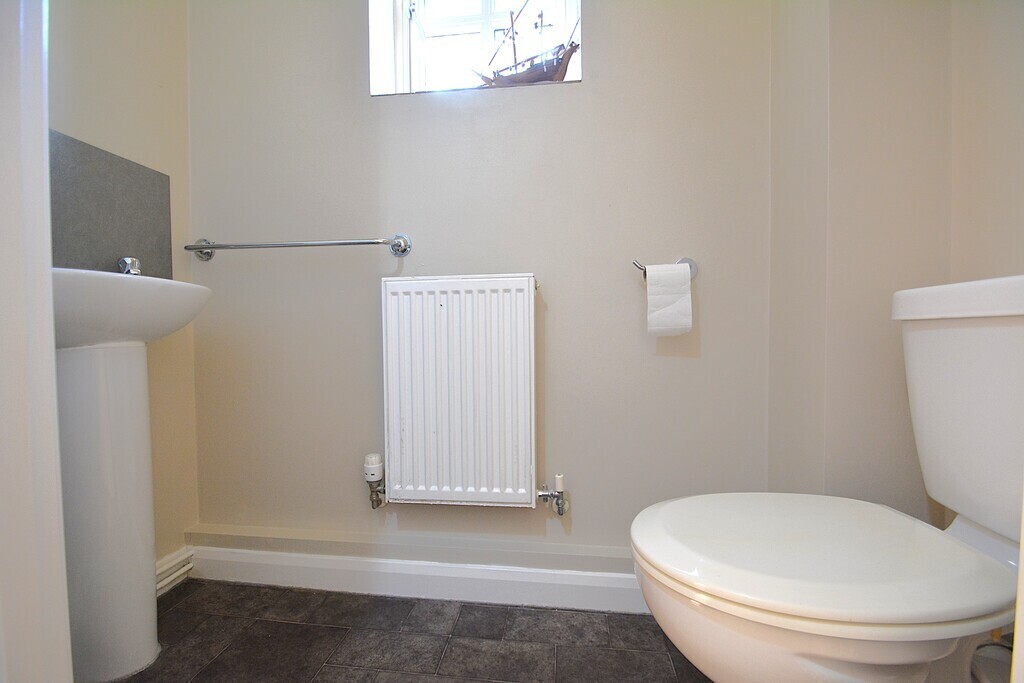 Tudor Rose Way, Harleston Image 7