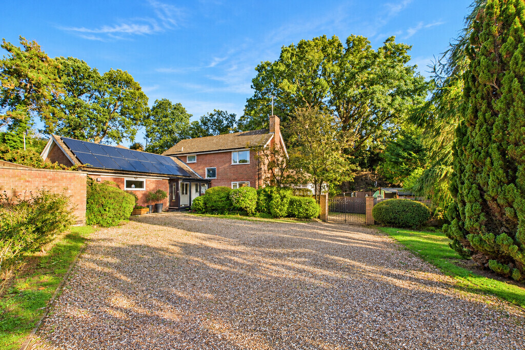 Sarsen Close, Halesworth Image 30