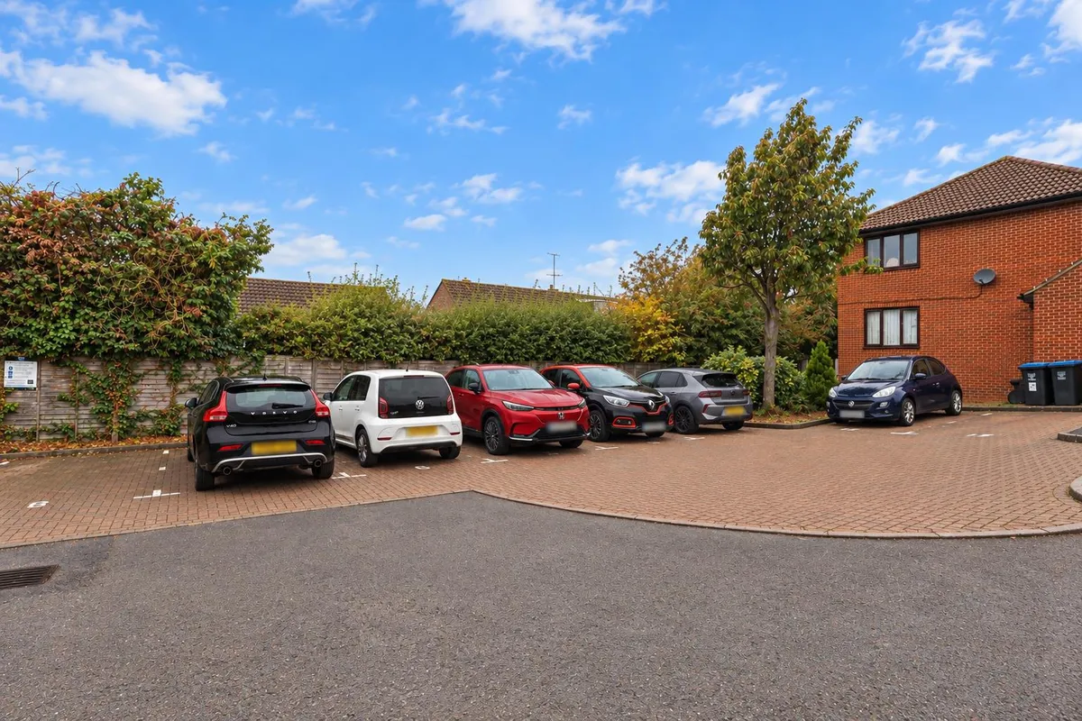 Fairhill, Hemel Hempstead, Hertfordshire, HP3 9UU