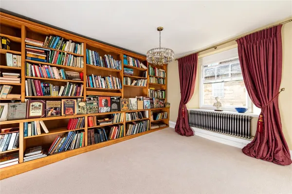 North Street, Oundle, PE8 photo 13