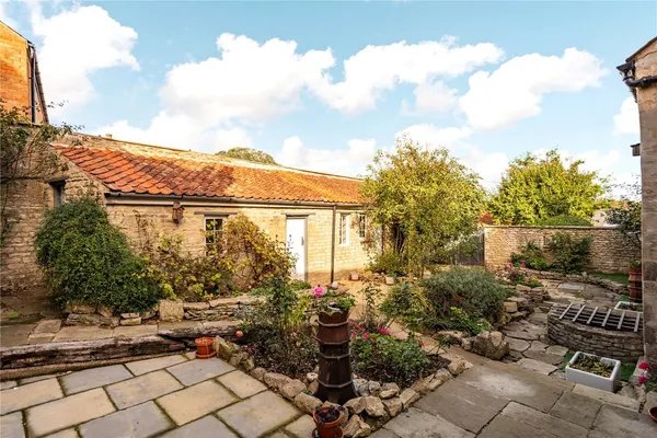 North Street, Oundle, PE8 photo 25
