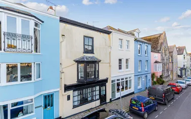 Newcomen Road, Dartmouth