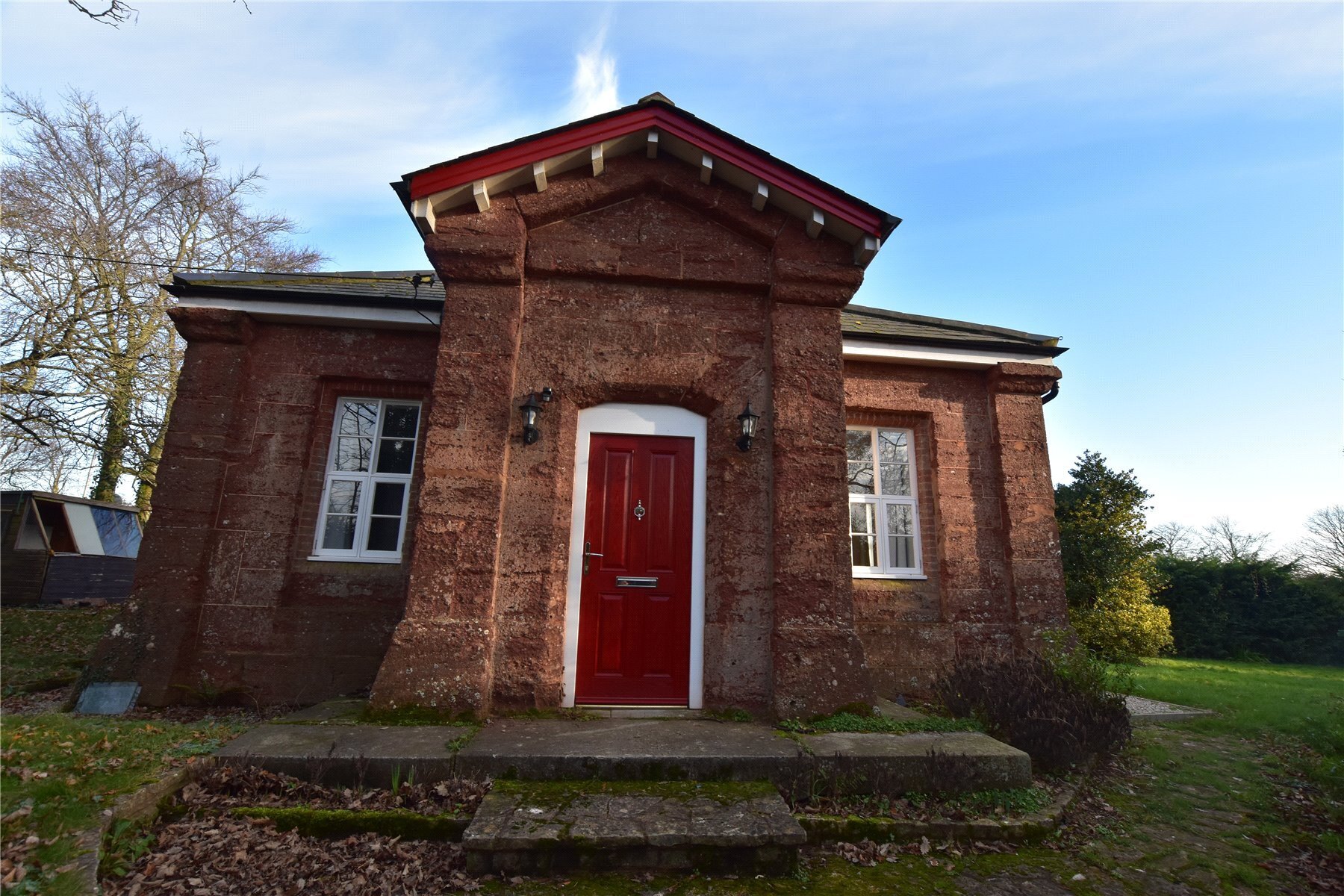 2 bedroom property in Church Lane, Clyst St. Mary, EX5 - £1,200 pcm ...