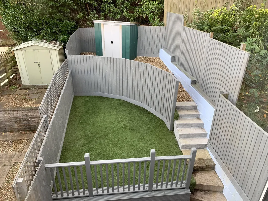 https://mr0.homeflow-assets.co.uk/files/photo/image/48628/9659/_x_/OCL260059_04.jpg