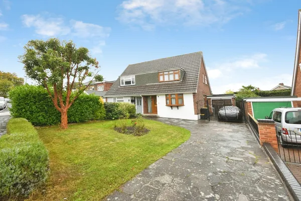 Kings Farm, Rayleigh, Essex, SS6