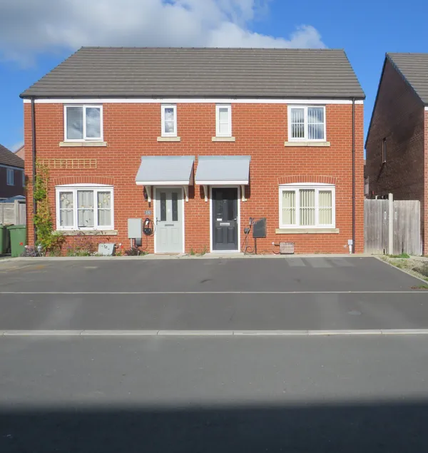 Lucerne Avenue, Pershore