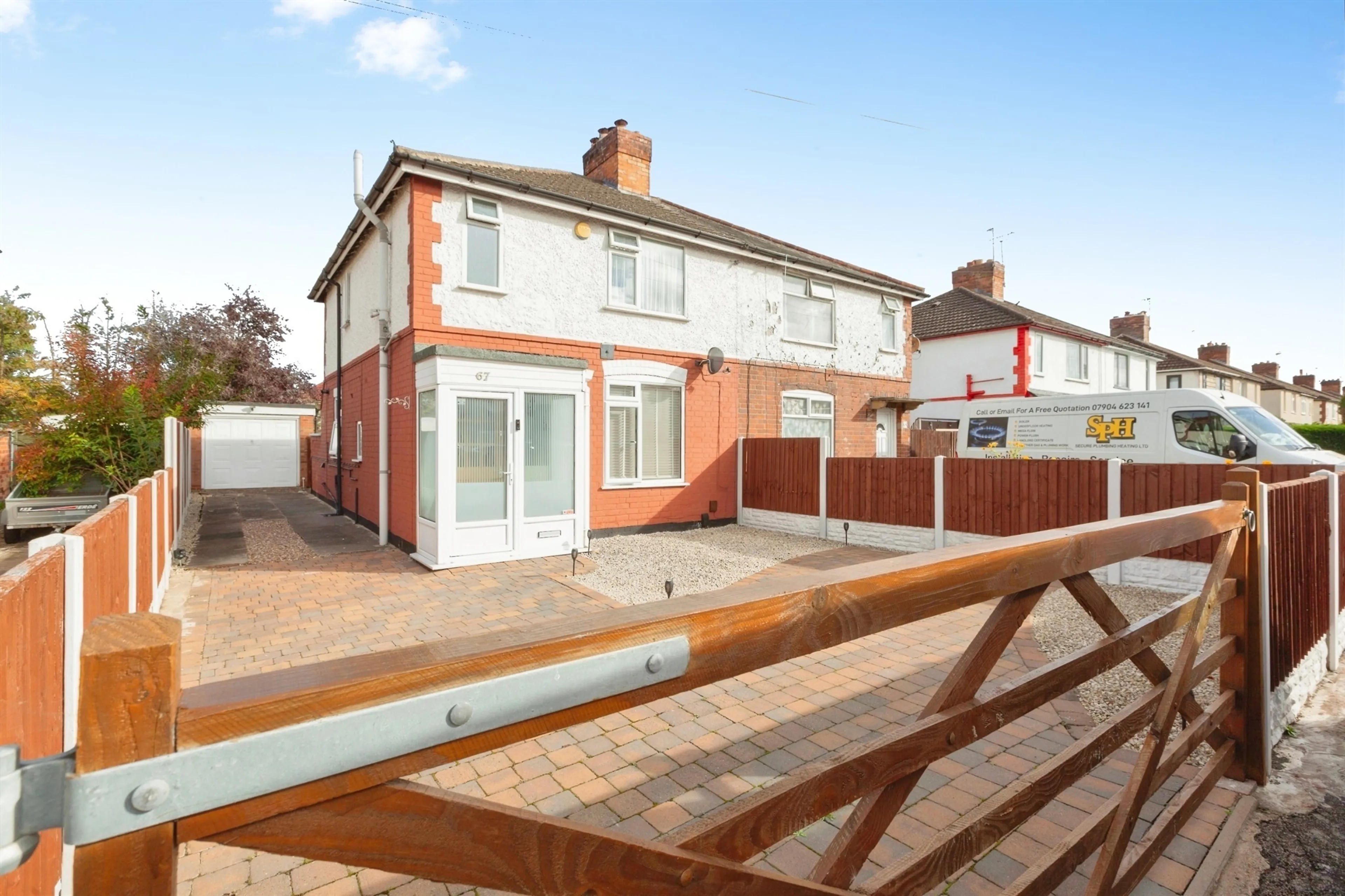 Property photo 0