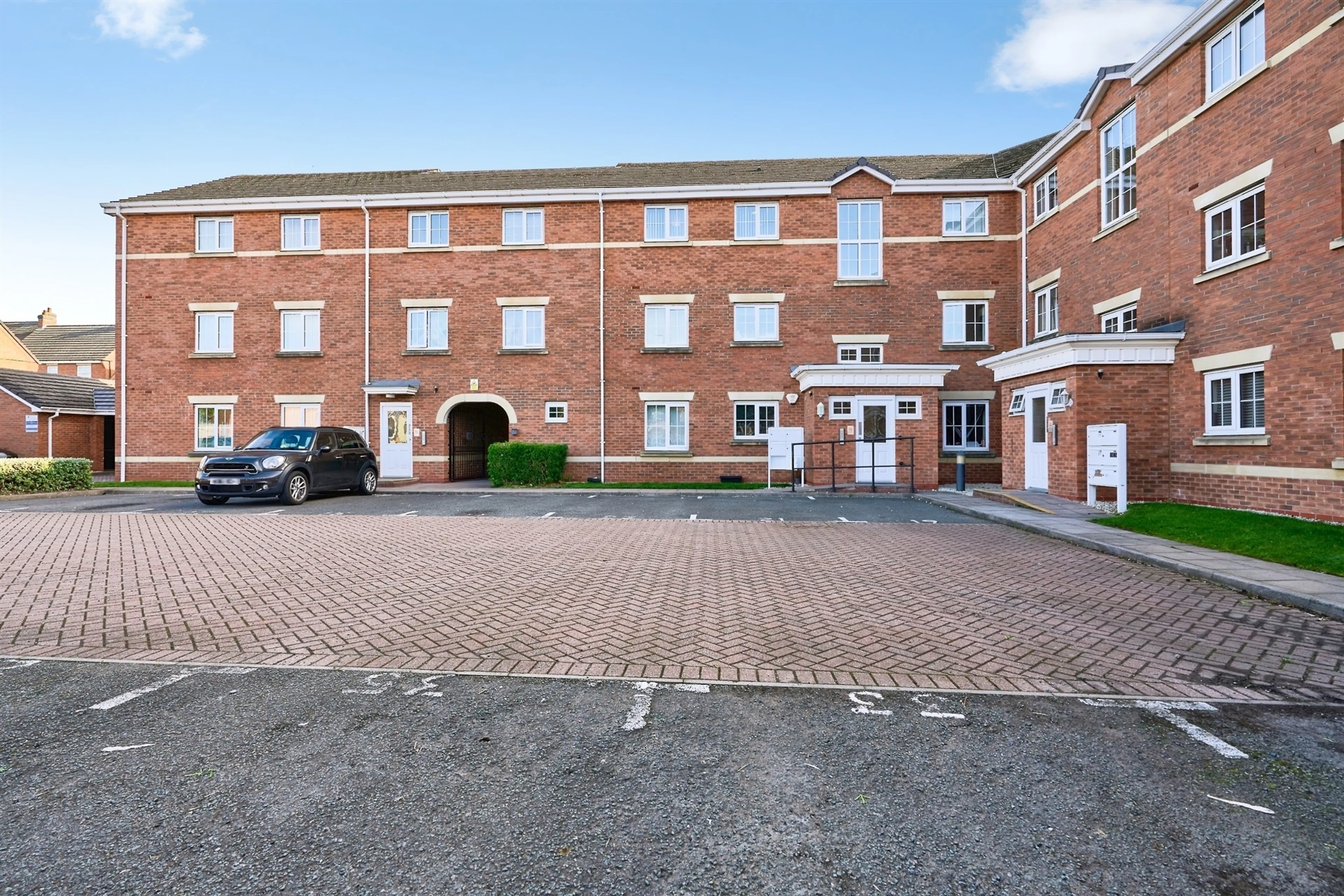 Property photo 0