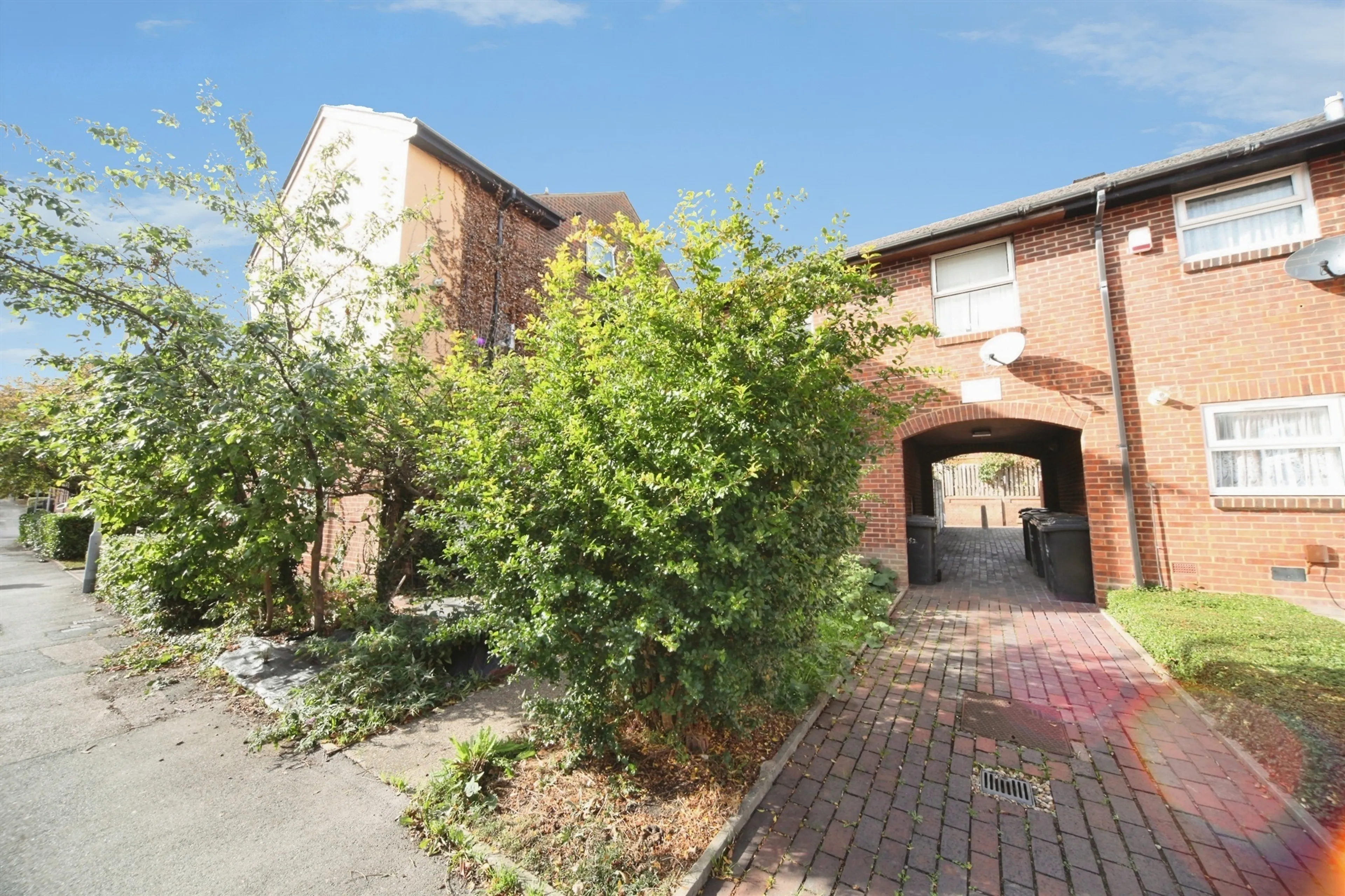 Property photo 0