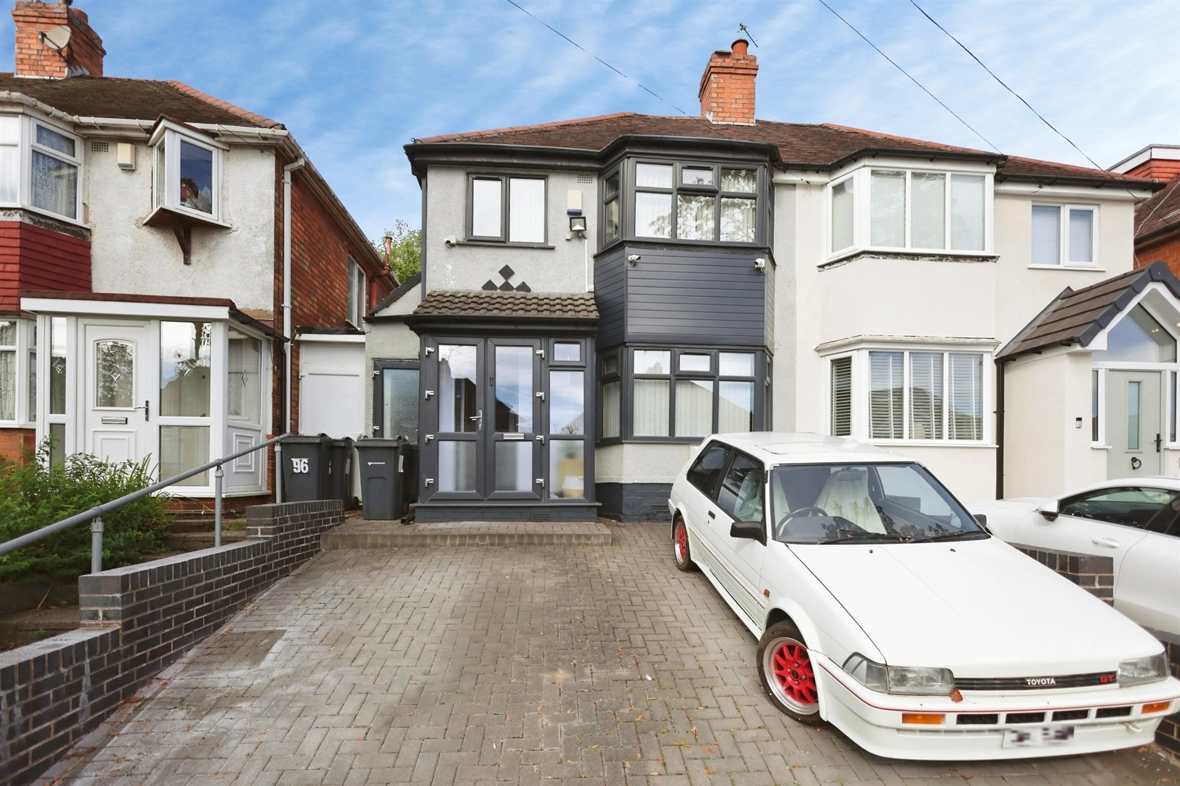 Property photo 0