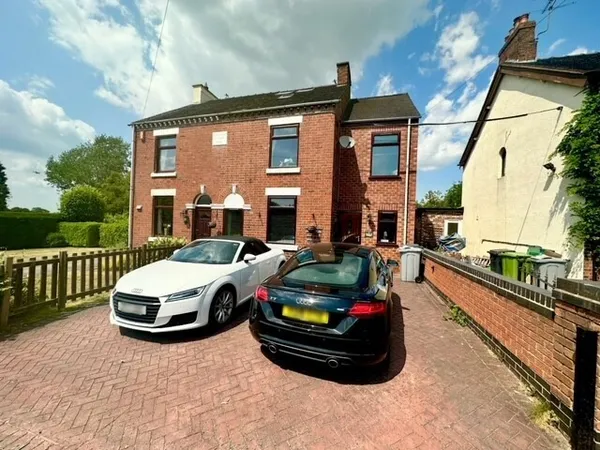 Gladstone Cottages, Sandbach, CW11