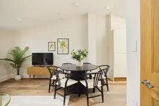 28 Tooting High Street, London, SW17 photo 4