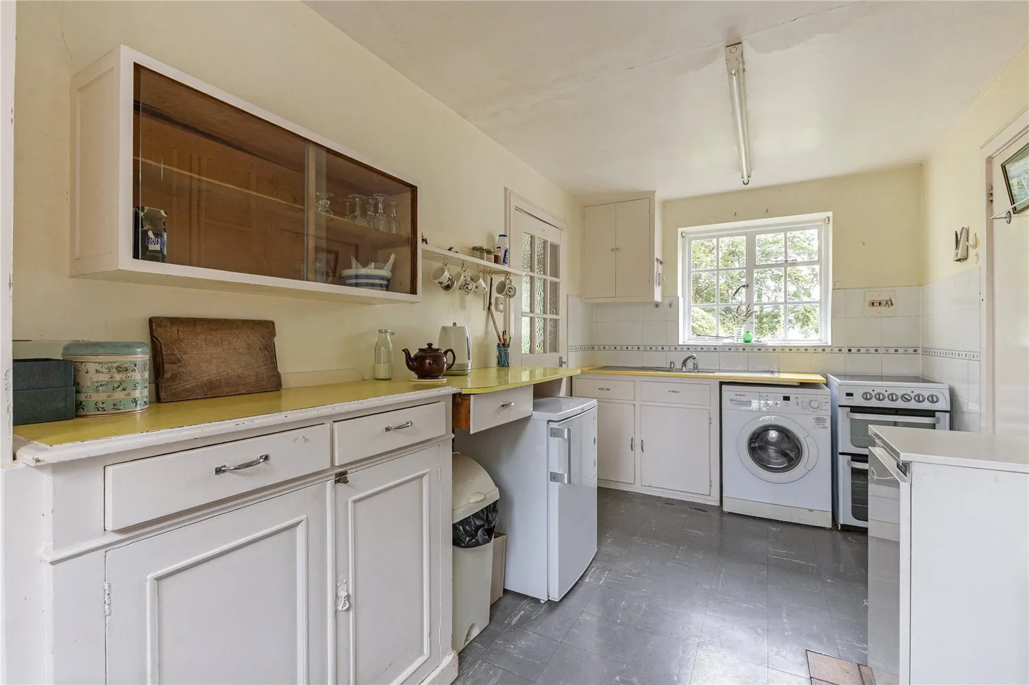 Bepton, Midhurst, GU29 photo 5