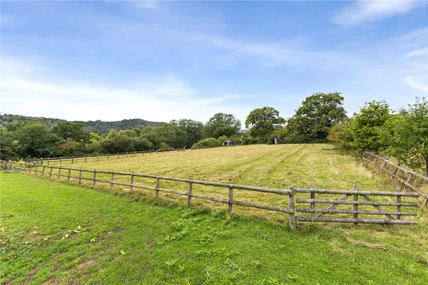 Bepton, Midhurst, GU29 photo 9