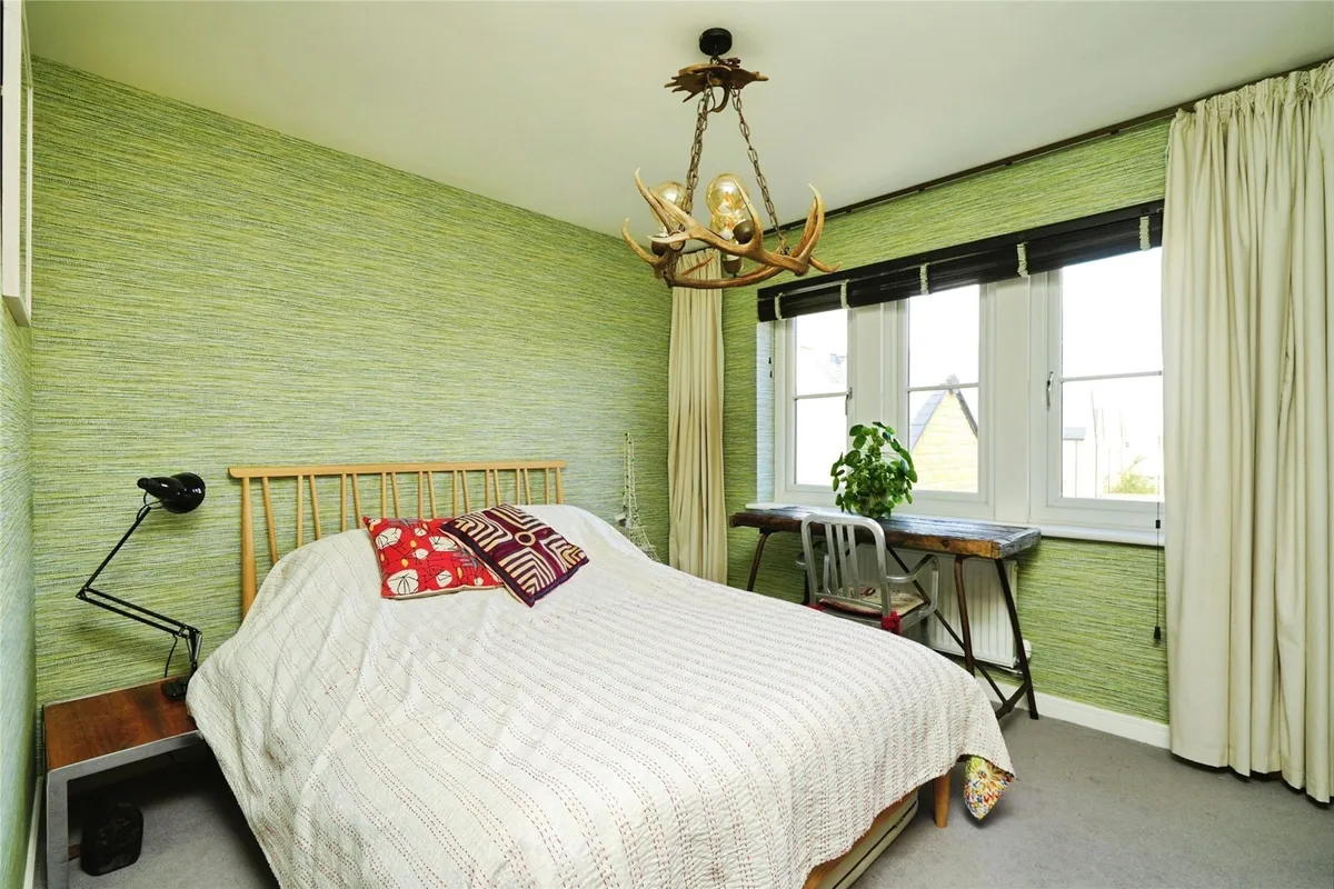 Wellington Way, Milton-under-Wychwood, Chipping Norton, Oxfordshire, OX7
