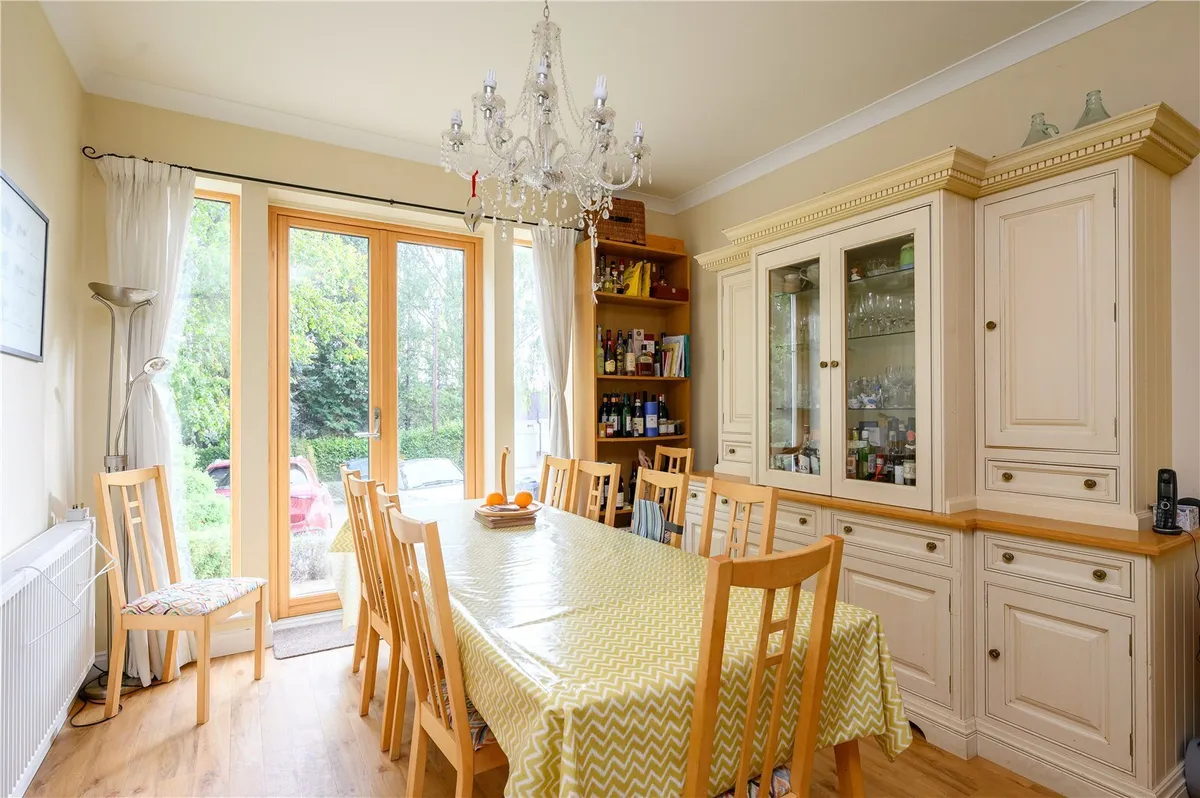 Woodacre Crescent, Bardsey, LS17