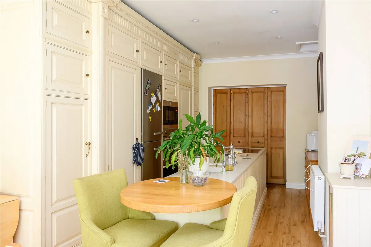 Woodacre Crescent, Bardsey, LS17
