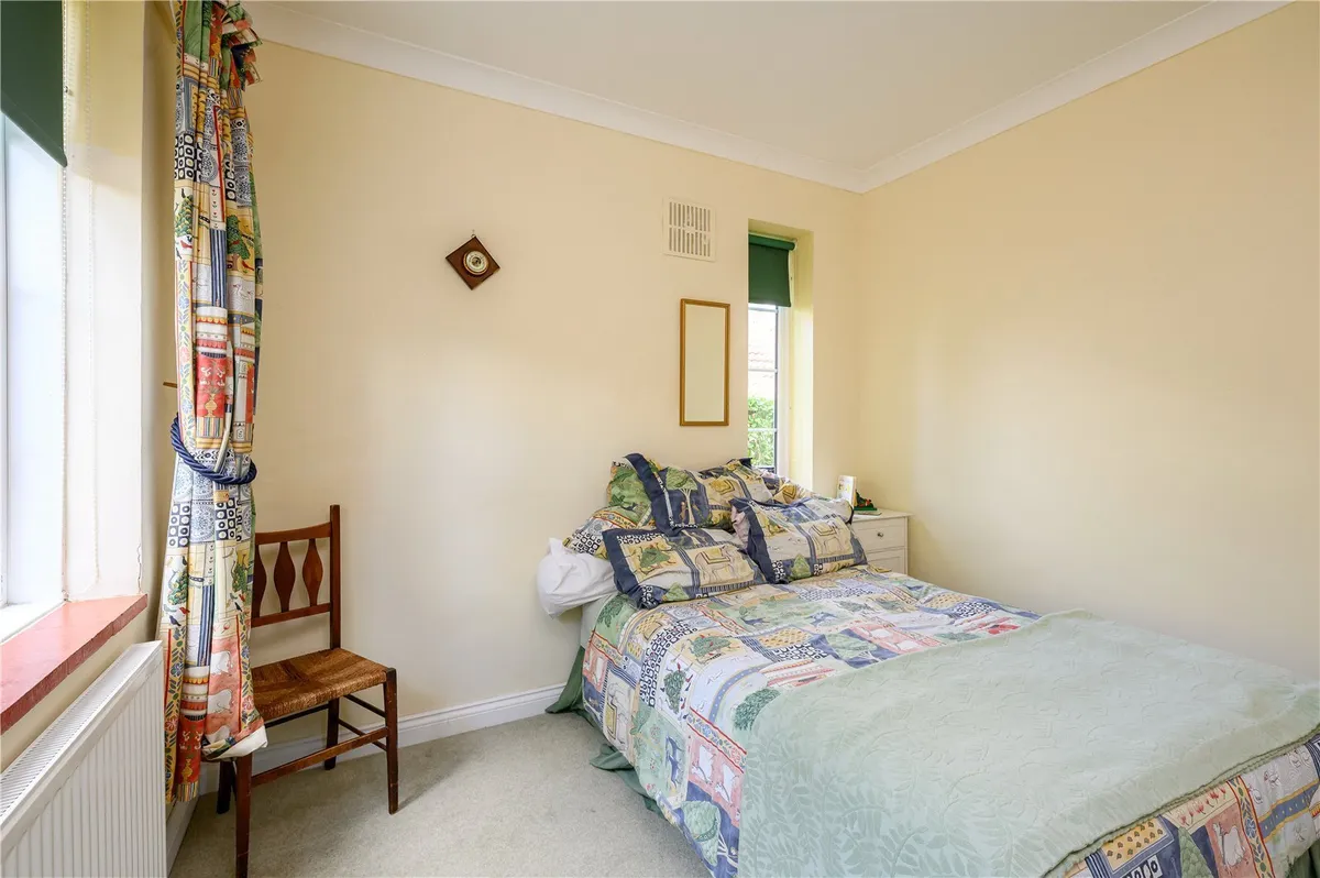 Woodacre Crescent, Bardsey, LS17
