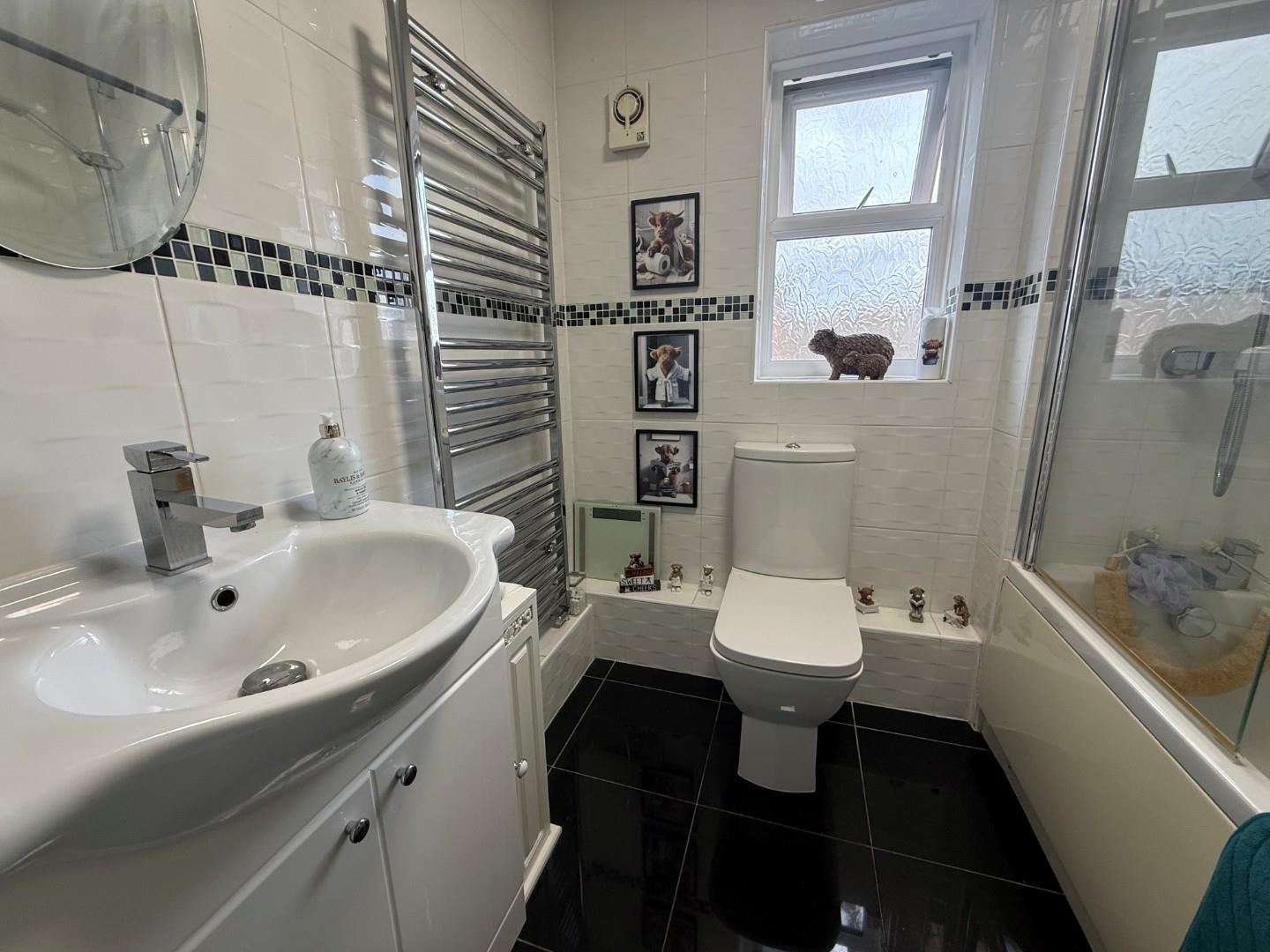 Beddoes Close, Wootton, Northampton Image 14