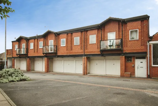 Dene House Court, Leeds, West Yorkshi...