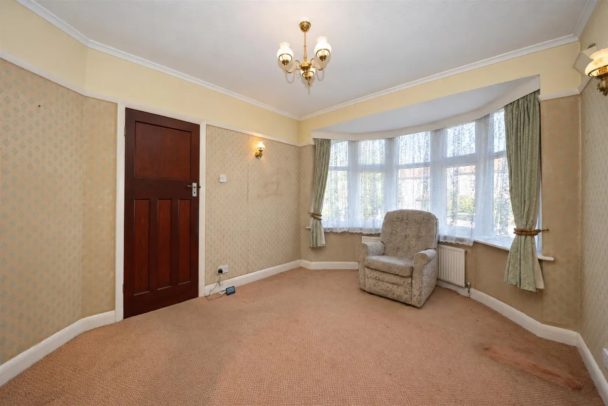 Ashbourne Avenue, Whetstone, London, N20 0AL