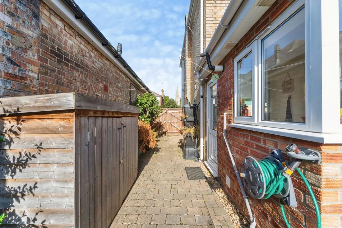 Property photo 8