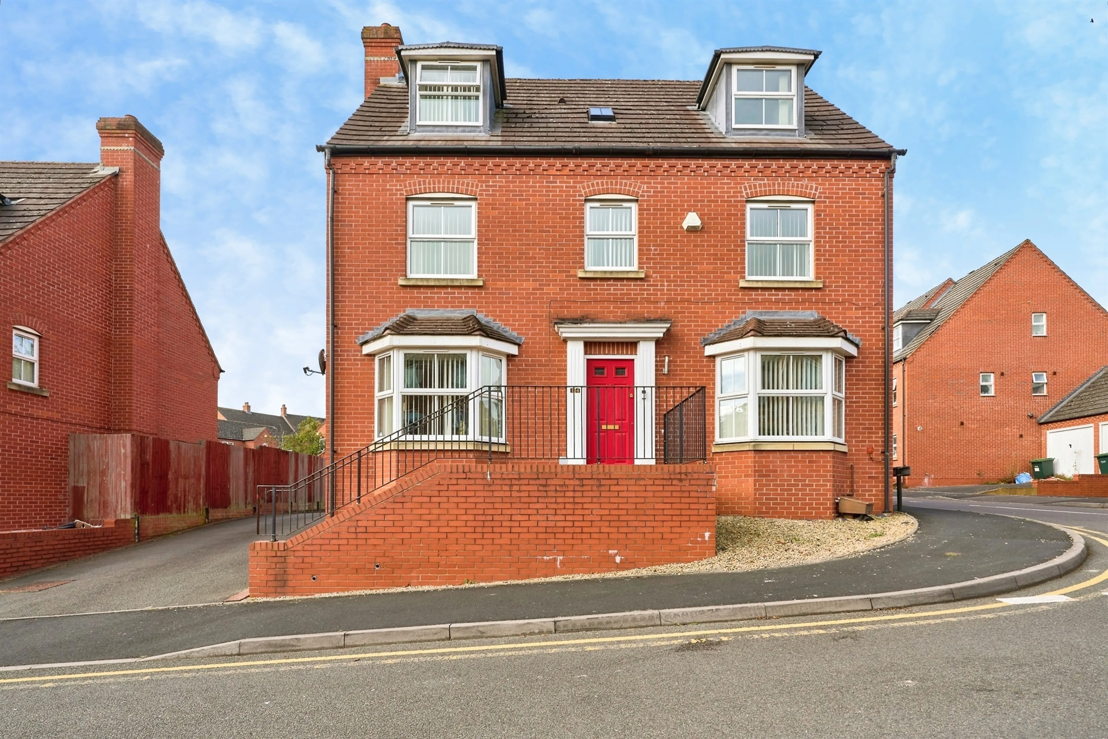 Property photo 0