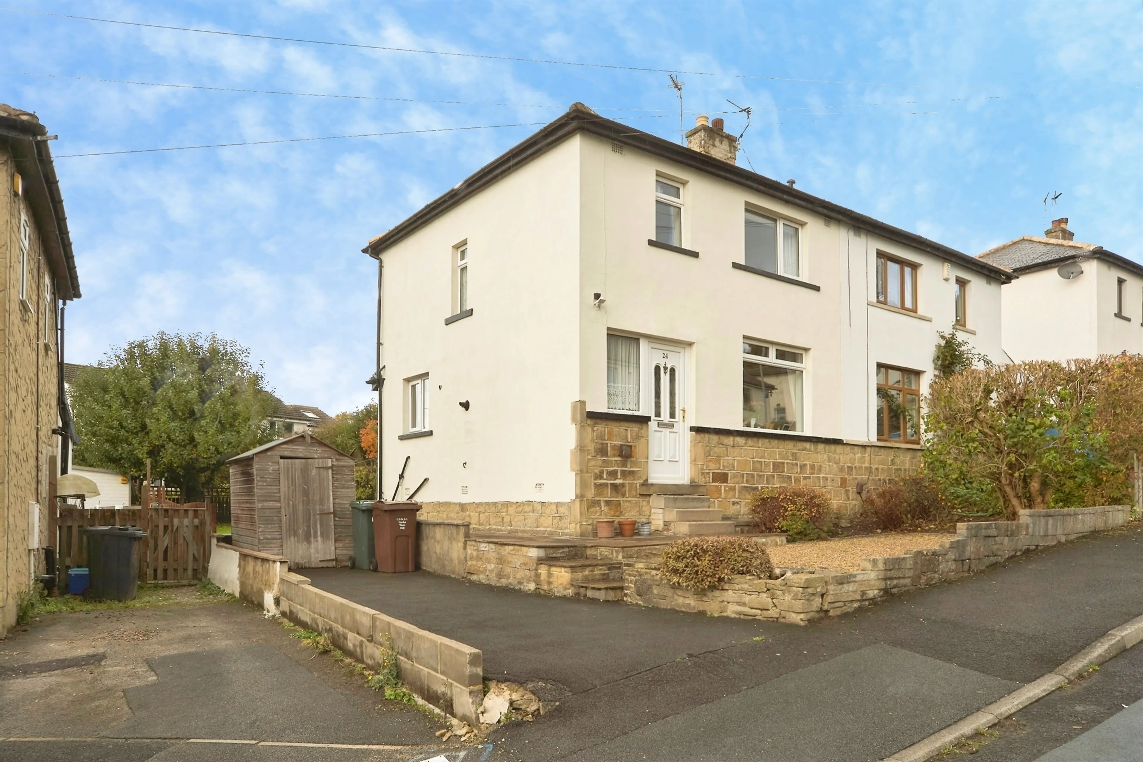 Property at South Hill Drive, Gilstead, Bingley